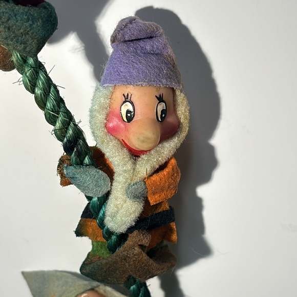 Rare - Vintage "Disney" 7 Dwarves Garland - Picture 13 of 14